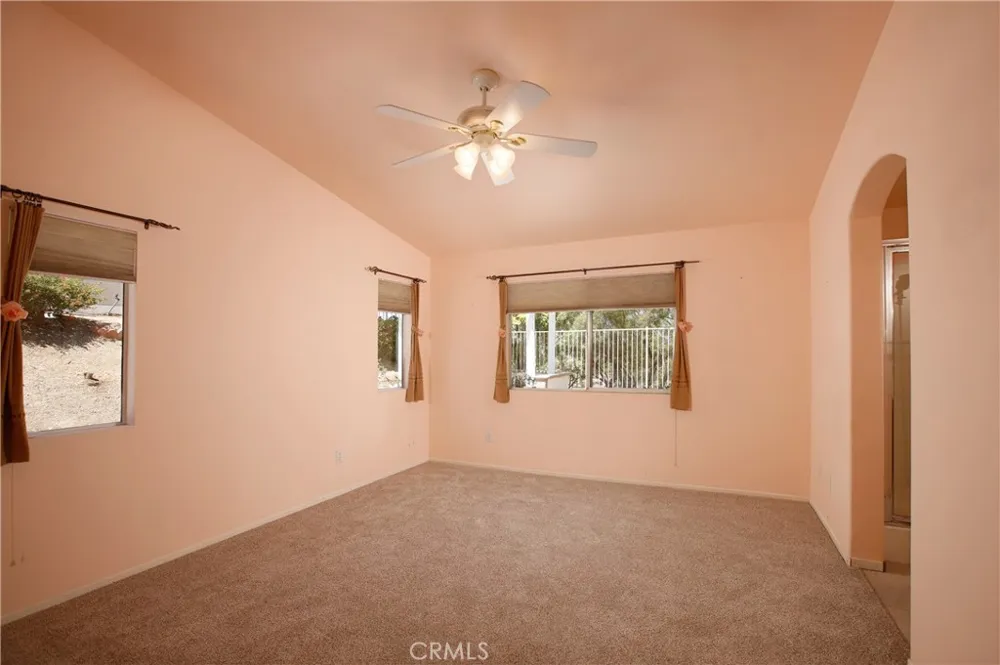 19707 Skyview Court Canyon Country, CA 91351