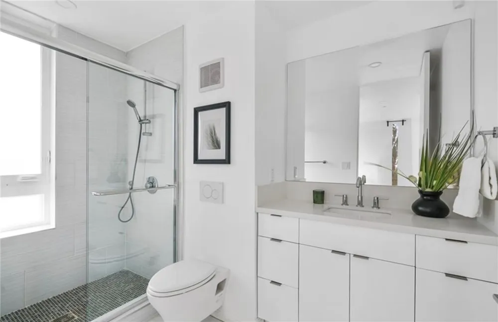 839 Kingsley Hollywood, CA 90029