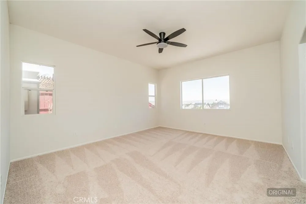 27698 Via Sol Arriva Moreno Valley, CA 92555
