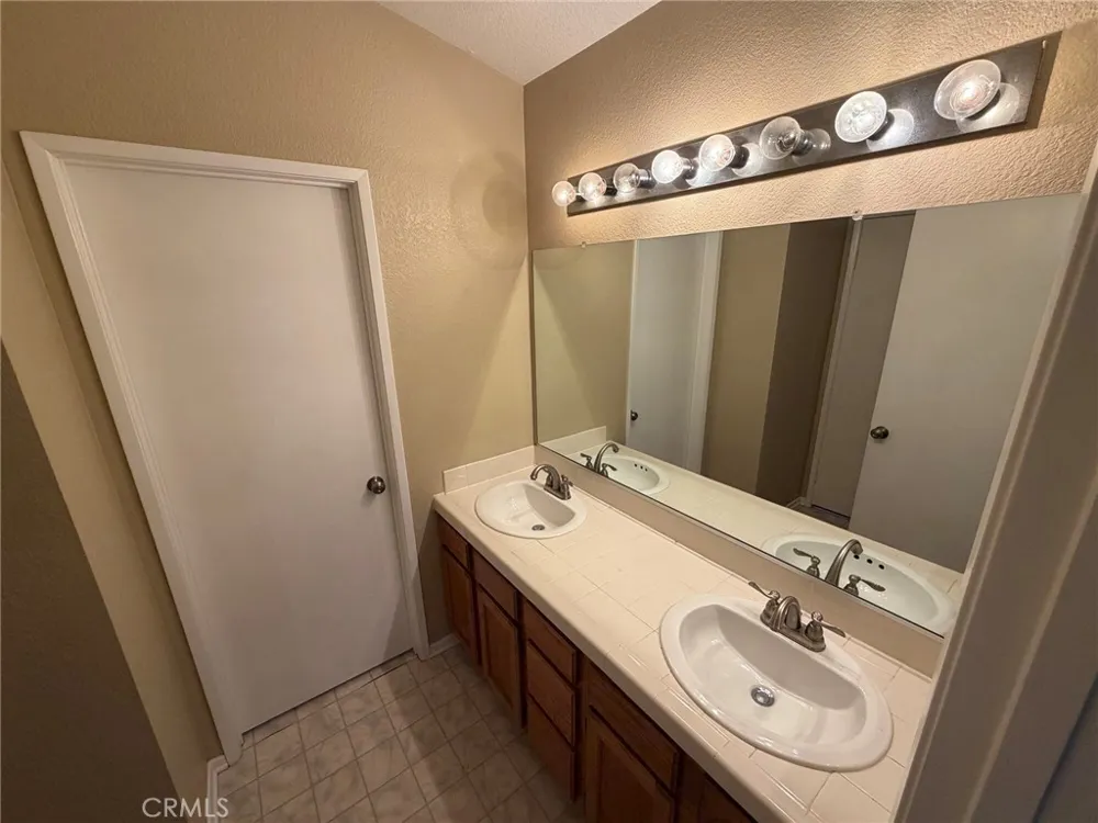 35378 Chiwi Wildomar, CA 92595