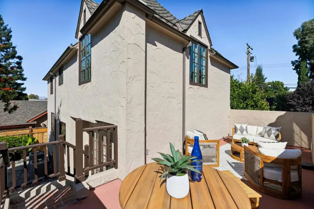 621 Hilmar Street Santa Clara, CA 95050