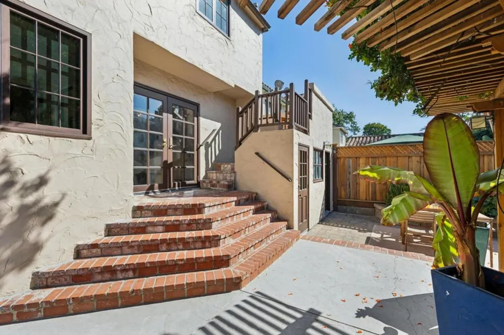 621 Hilmar Street Santa Clara, CA 95050