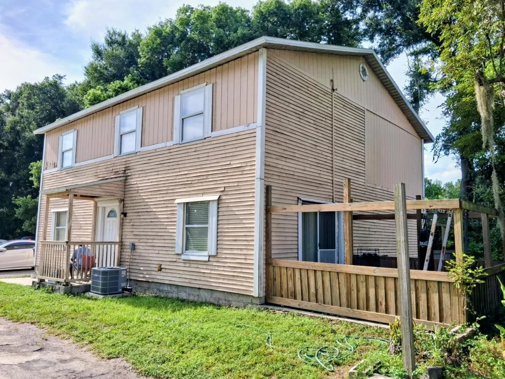 1208 S TAYLOR ROAD Seffner, FL 33584