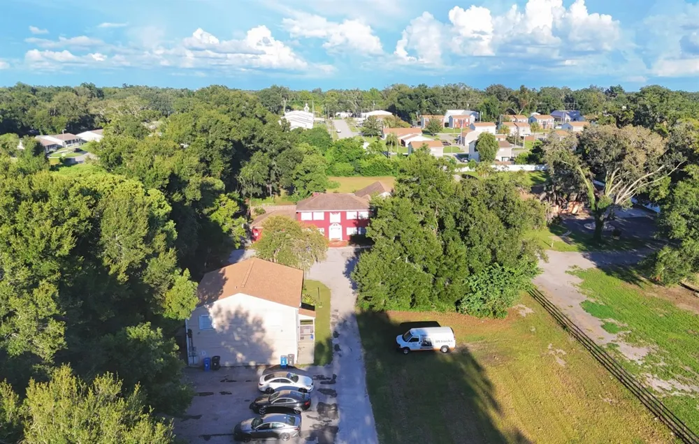 1208 S TAYLOR ROAD Seffner, FL 33584