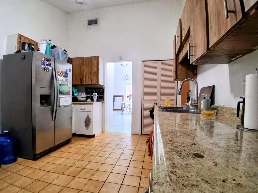 1208 S TAYLOR ROAD Seffner, FL 33584