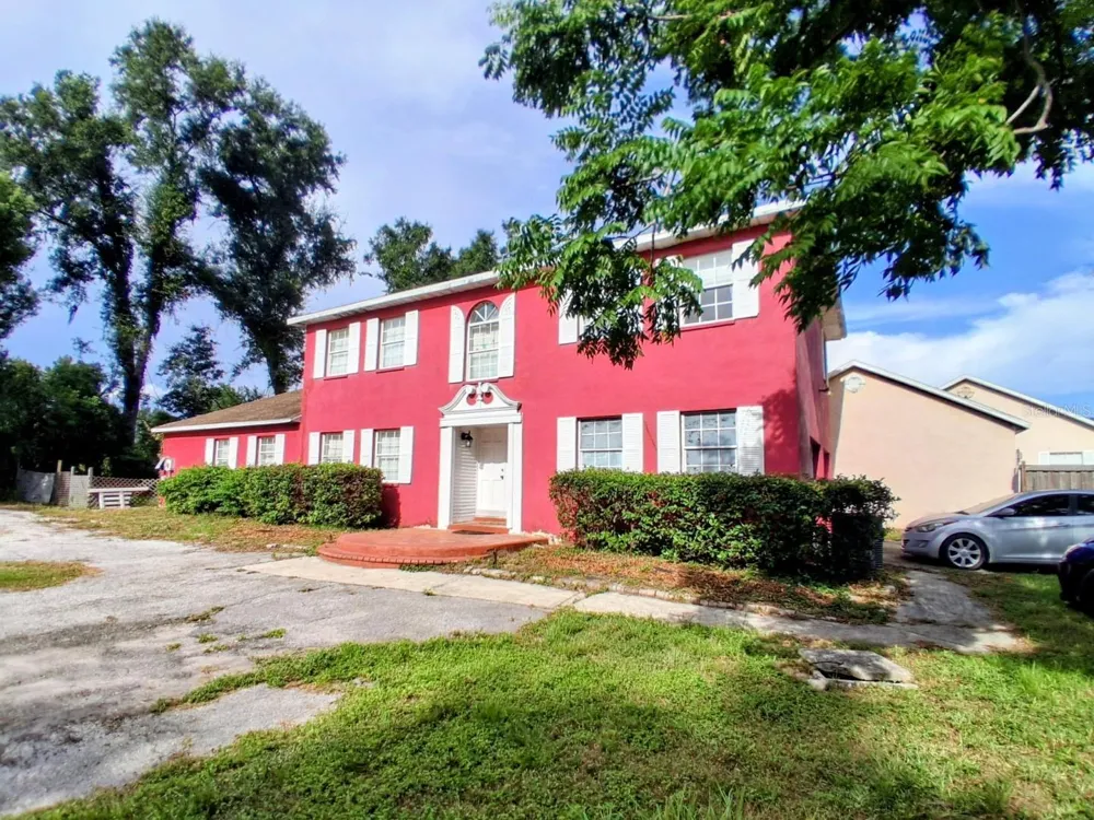 1208 S TAYLOR ROAD Seffner, FL 33584