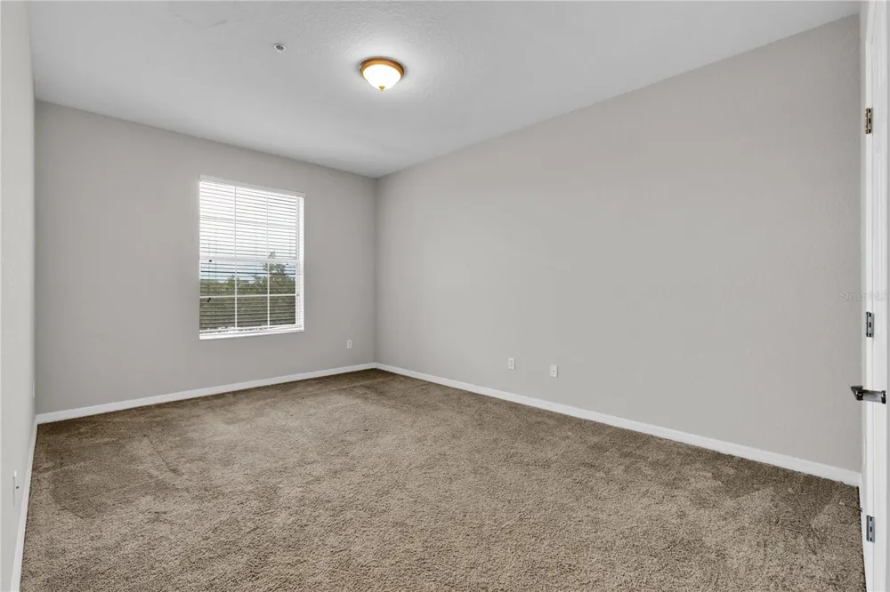 8306 PORTOFINO DRIVE #404 Davenport, FL 33896