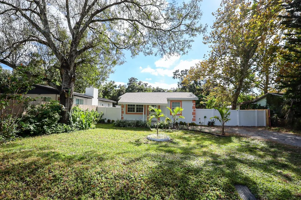 6511 24TH AVENUE S Tampa, FL 33619