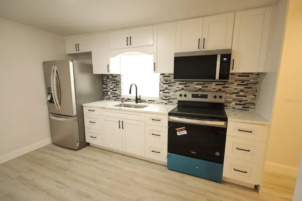 6511 24TH AVENUE S Tampa, FL 33619