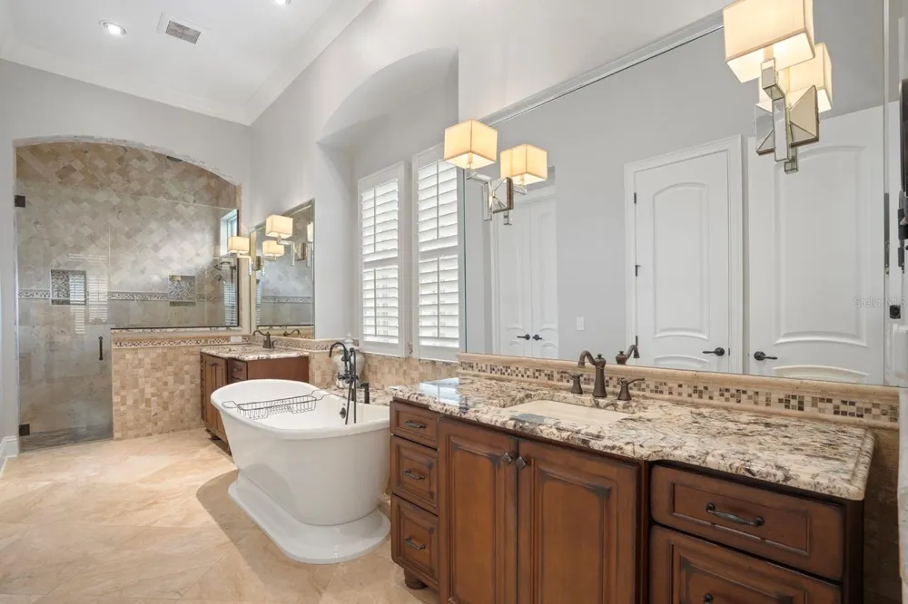 1735 FOSS AVENUE Orlando, FL 32814