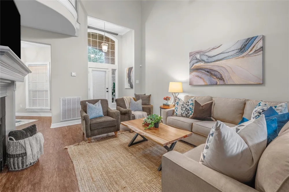 305 Chimney Hill Drive College Station, TX 77840