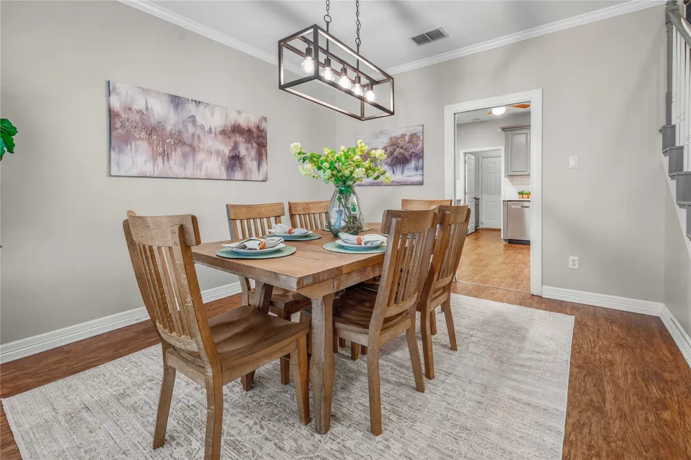 305 Chimney Hill Drive College Station, TX 77840