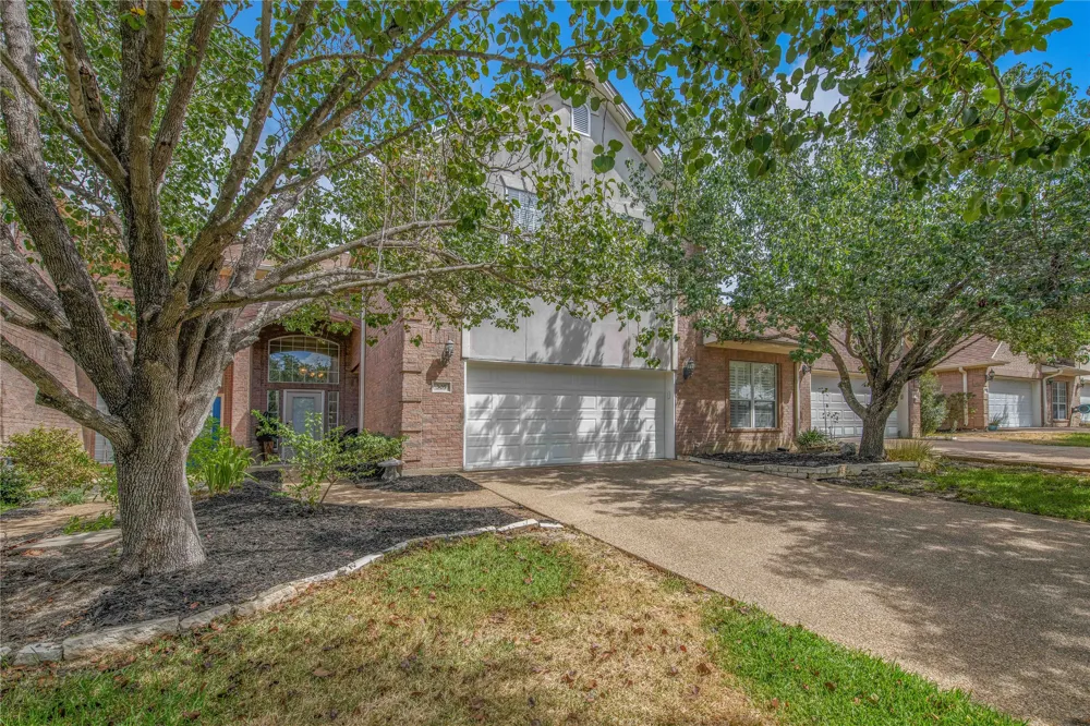305 Chimney Hill Drive College Station, TX 77840