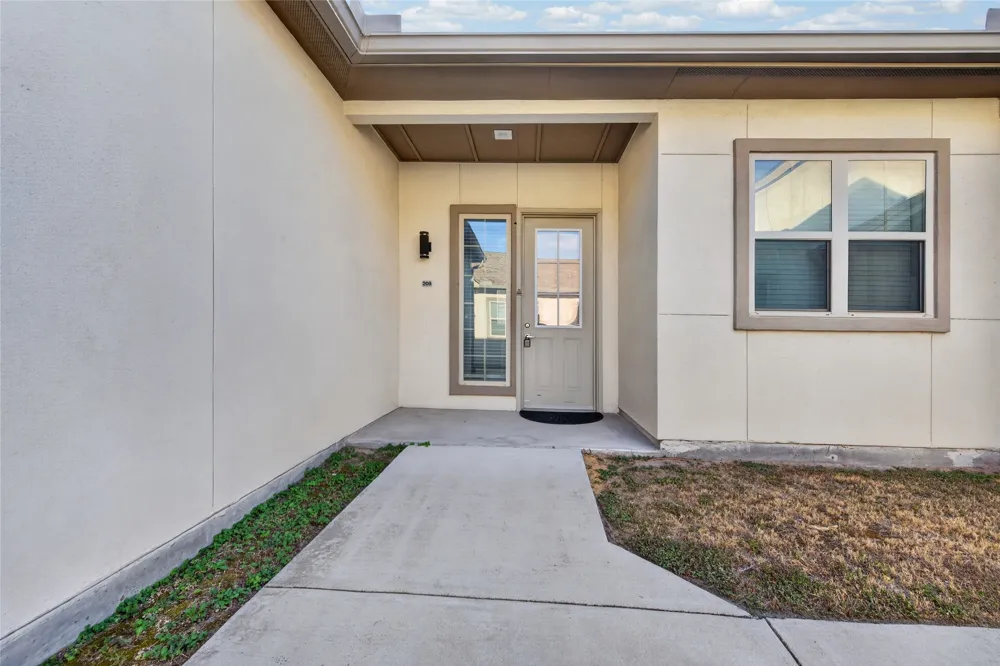 2400 Louis Henna Boulevard #209 Round Rock, TX 78664