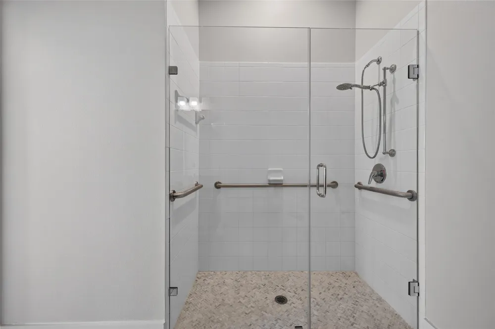 2400 Louis Henna Boulevard #209 Round Rock, TX 78664