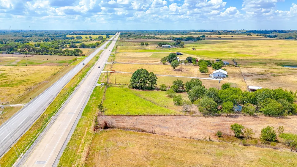 State Highway 31 Dawson, TX 76639