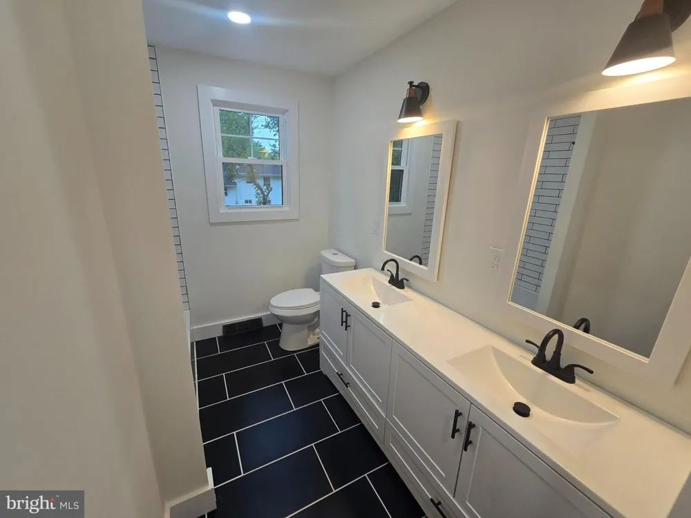 225 DRAKE ROAD Cherry Hill, NJ 08034