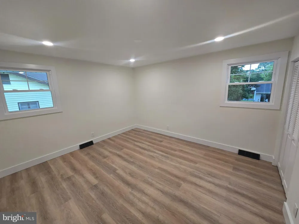 225 DRAKE ROAD Cherry Hill, NJ 08034