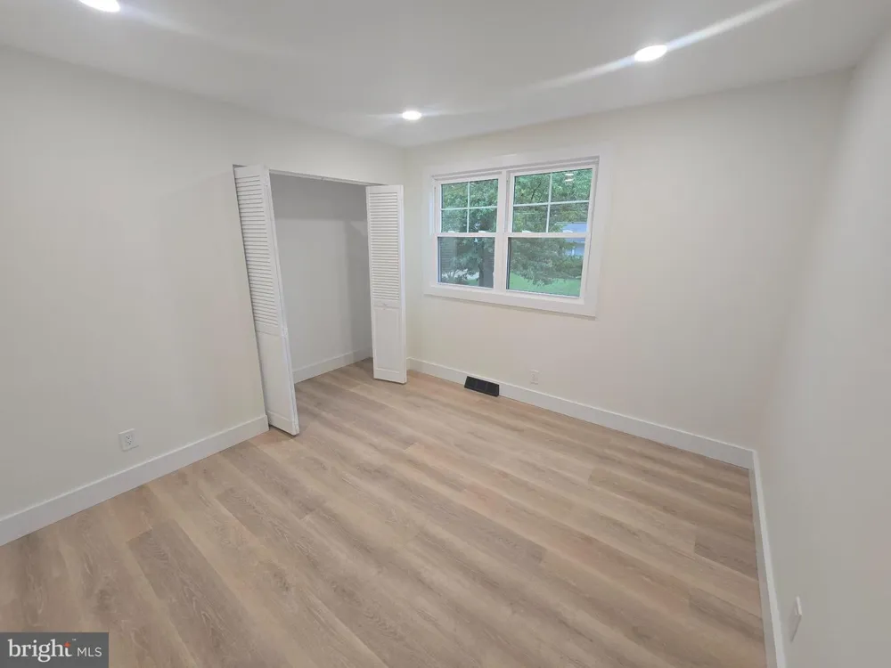 225 DRAKE ROAD Cherry Hill, NJ 08034