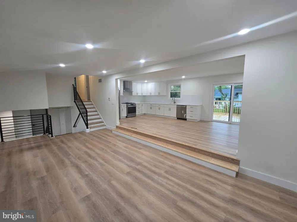 225 DRAKE ROAD Cherry Hill, NJ 08034