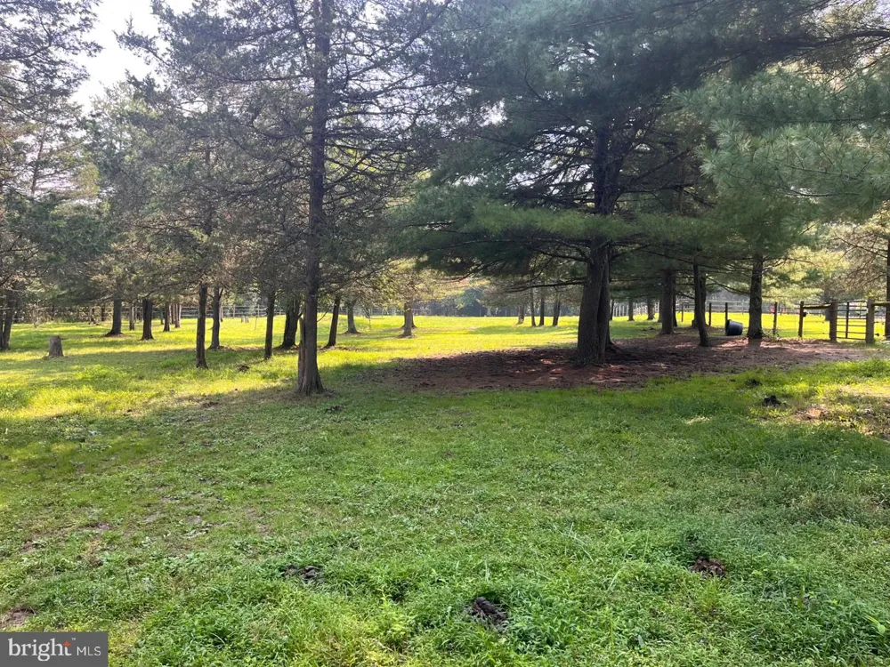 2053 MOUNTAIN VIEW DRIVE Quakertown, PA 18951
