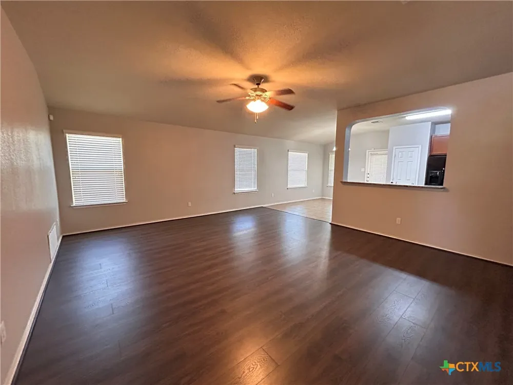 5308 Katy Creek Lane Killeen, TX 76549