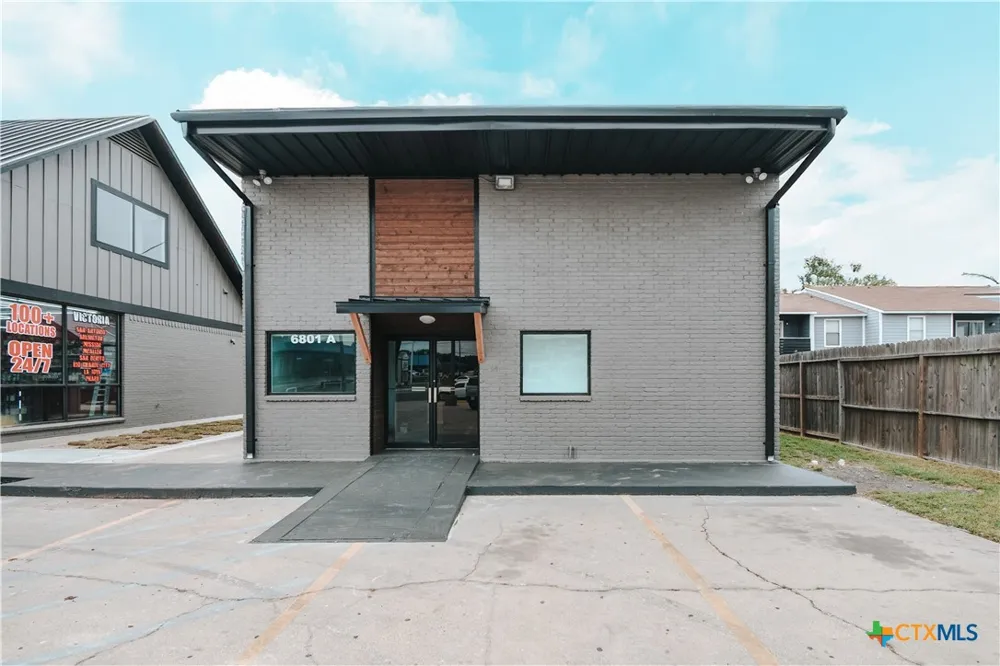 6801 Navarro Street #A Victoria, TX 77904