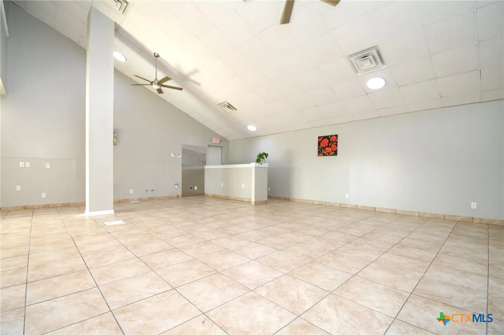 6801 Navarro Street #A Victoria, TX 77904