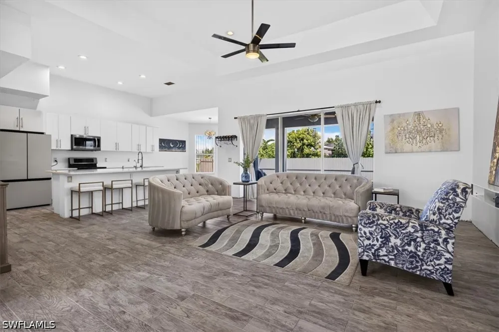 NW 10th Terrace Cape Coral, FL 33993