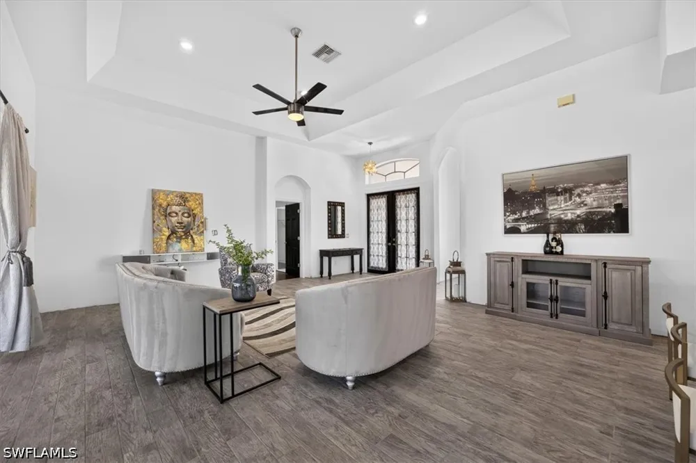 NW 10th Terrace Cape Coral, FL 33993