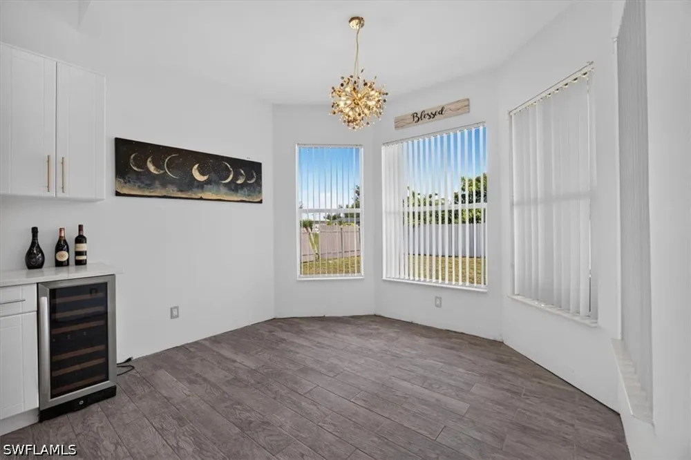 NW 10th Terrace Cape Coral, FL 33993