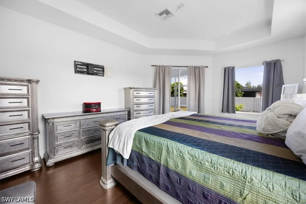 NW 10th Terrace Cape Coral, FL 33993