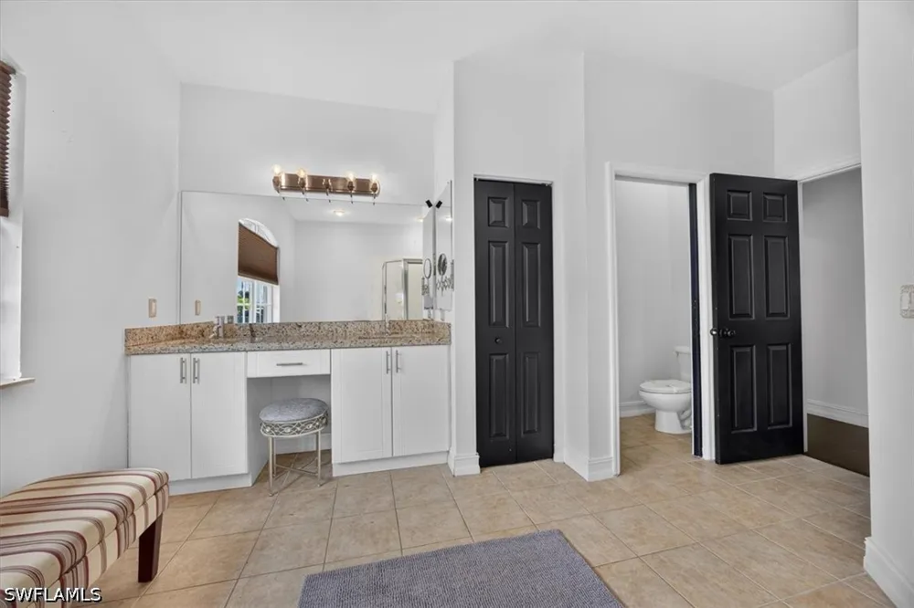 NW 10th Terrace Cape Coral, FL 33993