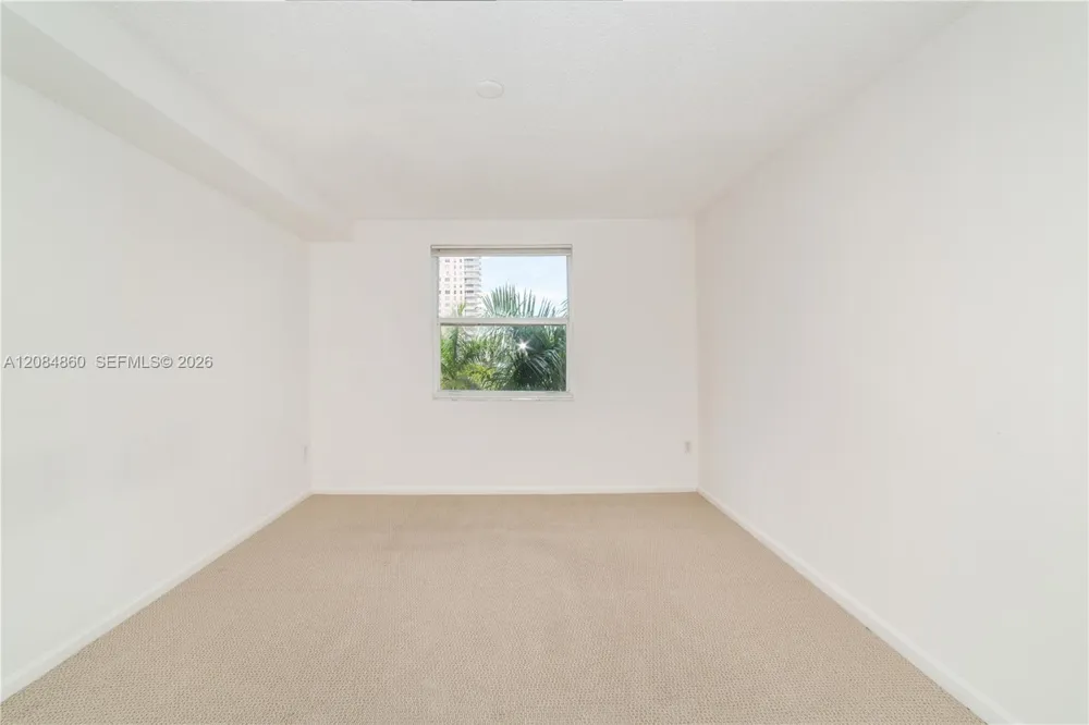 17150 Bay Rd #2512 Sunny Isles Beach, FL 33160
