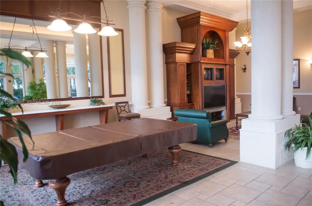 17150 Bay Rd #2512 Sunny Isles Beach, FL 33160