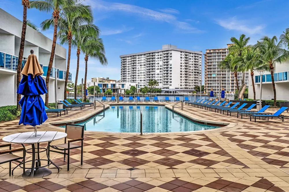 1945 S Ocean Drive #502 Hallandale Beach, FL 33009