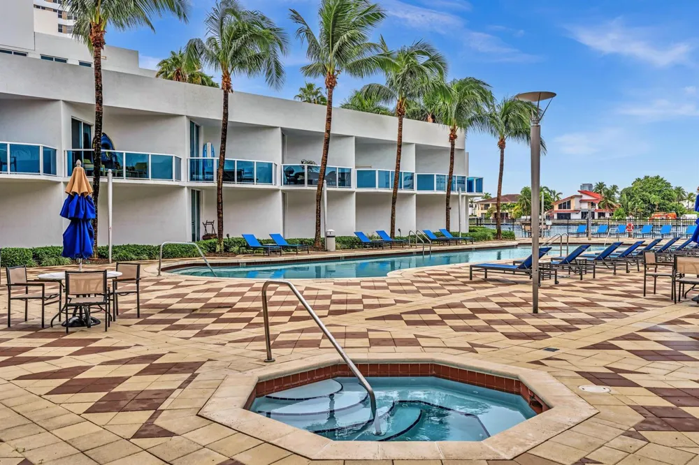 1945 S Ocean Drive #502 Hallandale Beach, FL 33009
