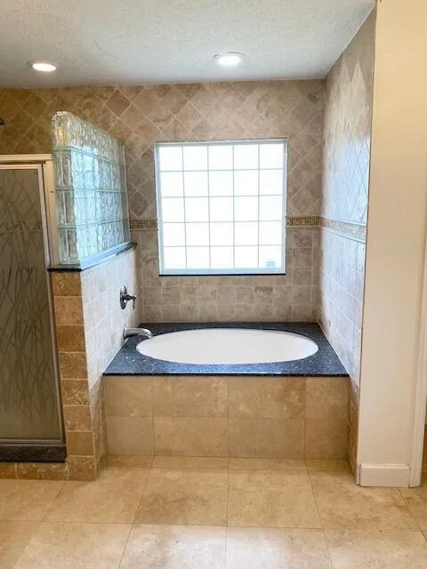 598 NW KINGSTON STREET Port St. Lucie, FL 34983