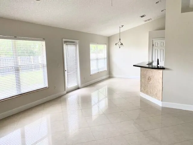 598 NW KINGSTON STREET Port St. Lucie, FL 34983