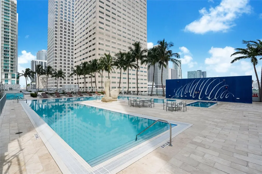 335 S Biscayne Blvd #1801 Miami, FL 33131