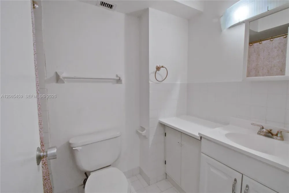 800 West Ave #401 Miami Beach, FL 33139