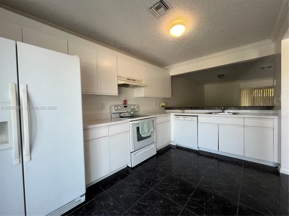 781 Crystal Lake Dr #781 Deerfield Beach, FL 33064