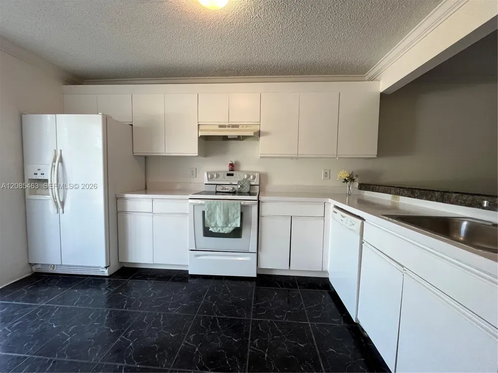 781 Crystal Lake Dr #781 Deerfield Beach, FL 33064