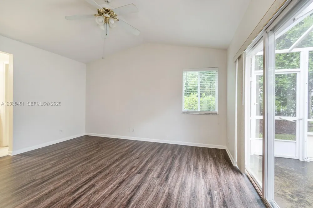 1211 Golden Cane Dr Weston, FL 33327