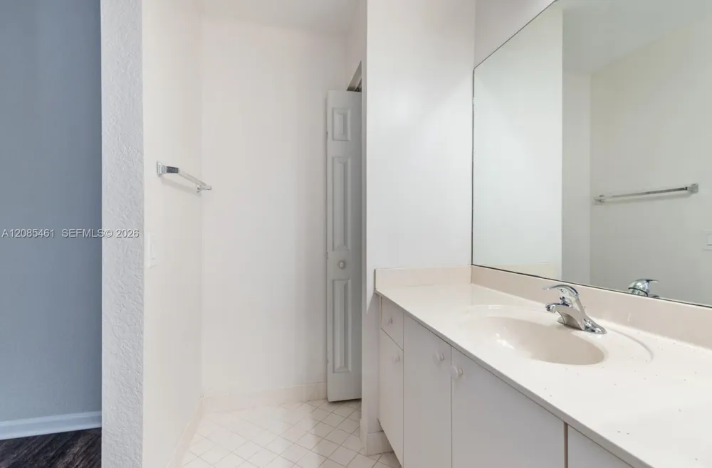 1211 Golden Cane Dr Weston, FL 33327