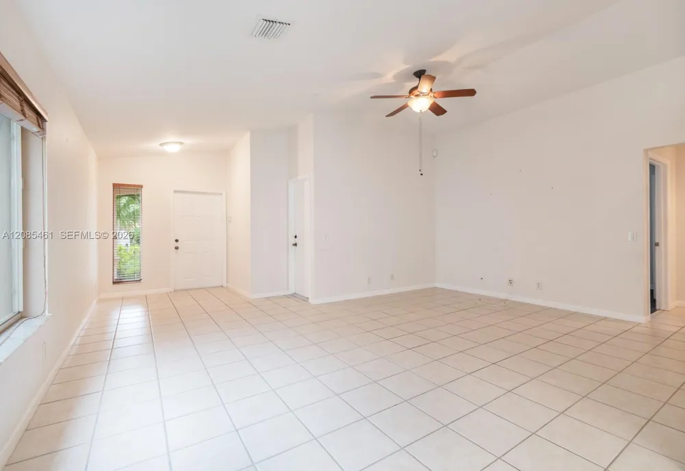 1211 Golden Cane Dr Weston, FL 33327