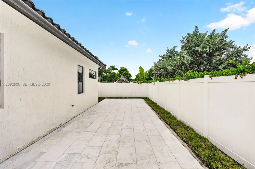 17781 SW 41st St Miramar, FL 33029