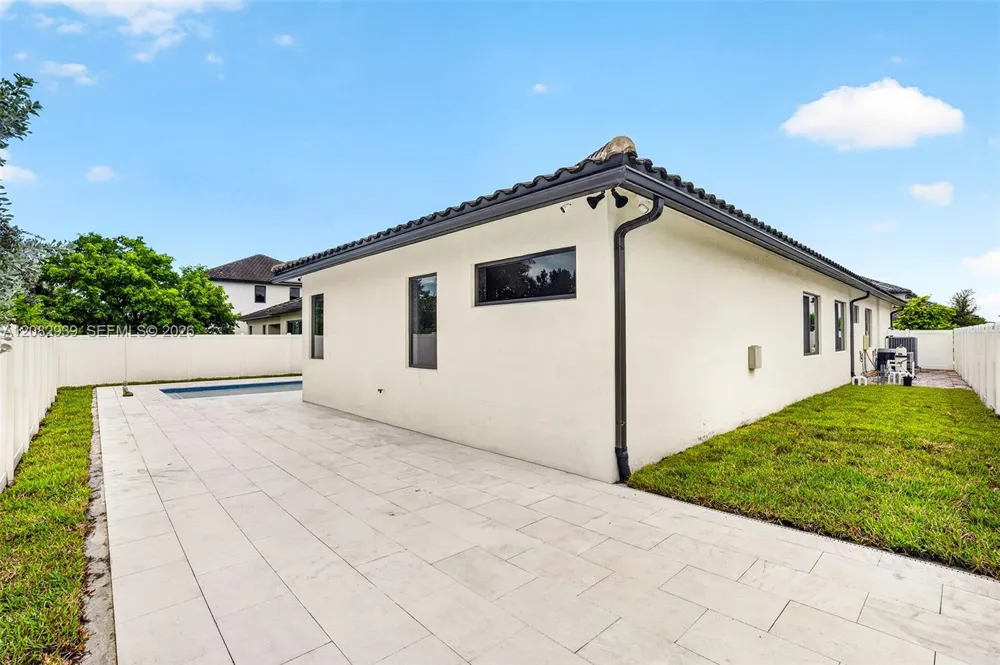 17781 SW 41st St Miramar, FL 33029