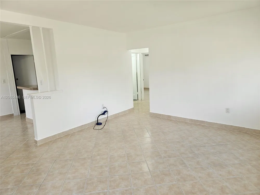 145 SW 60th Ct Miami, FL 33144