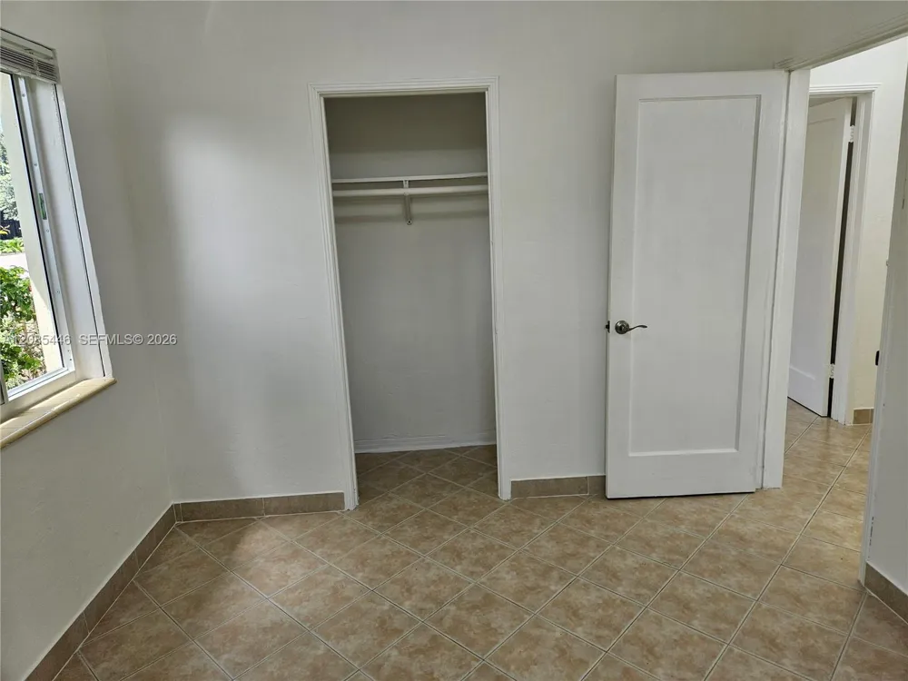 145 SW 60th Ct Miami, FL 33144